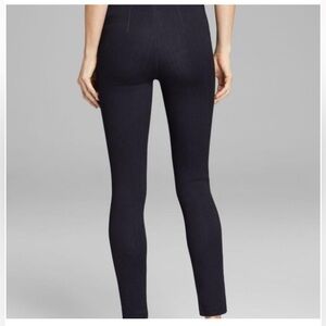 NWOT Skinny Jeans 24-25 Stretch Jegging-like blue jeans, Brand: Sold Design Lab